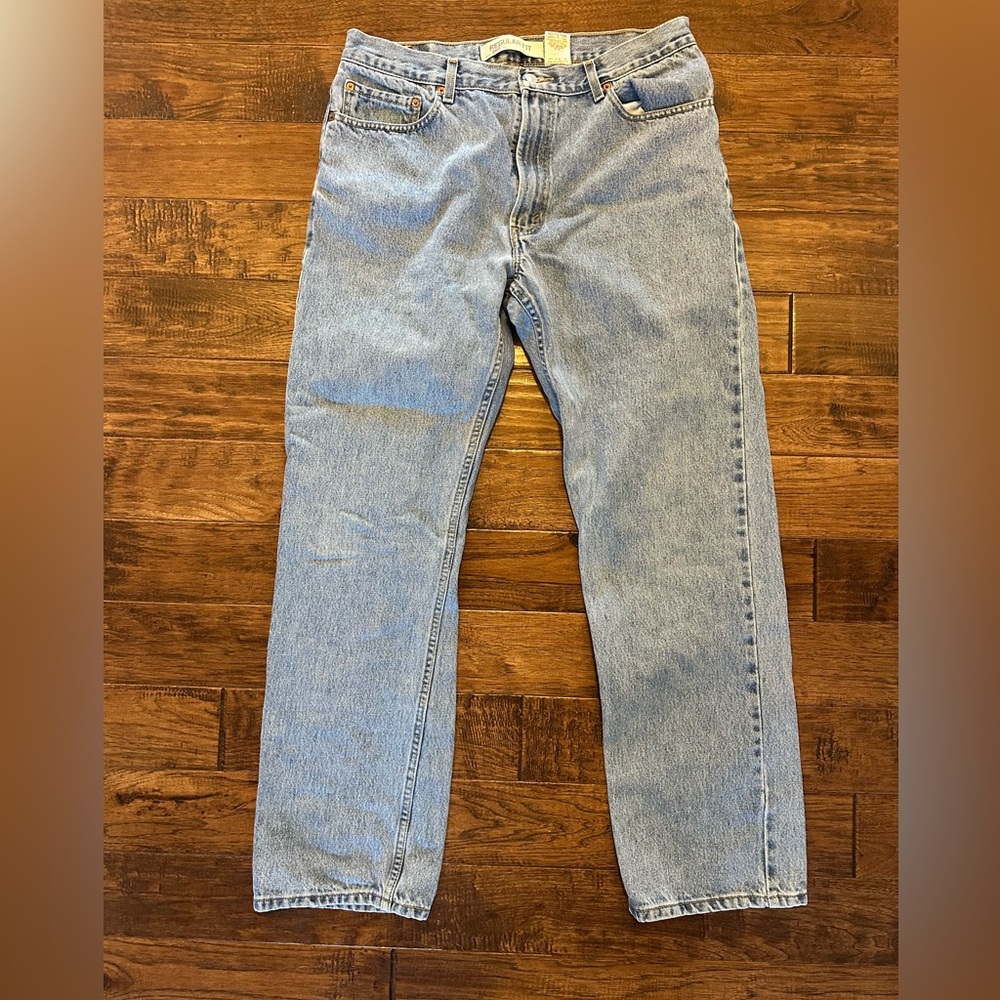 Levi's 505 36x32 Light Blue Relaxed Straight Jeans
